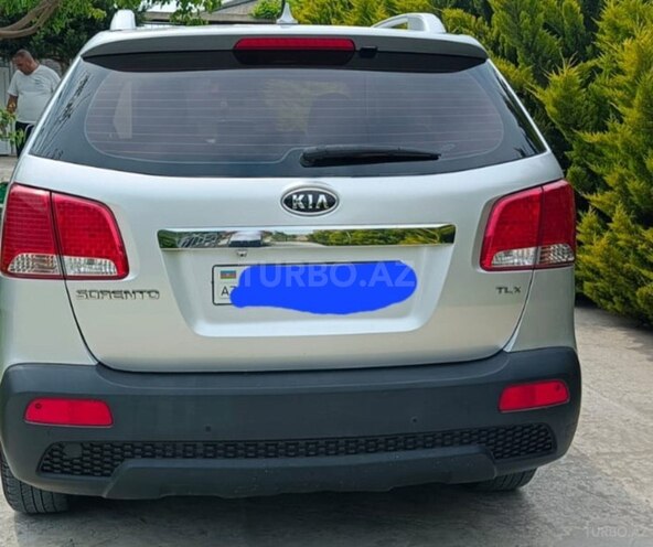 Kia Sorento 2011, 280,000 km - 2.0 l - Bakı