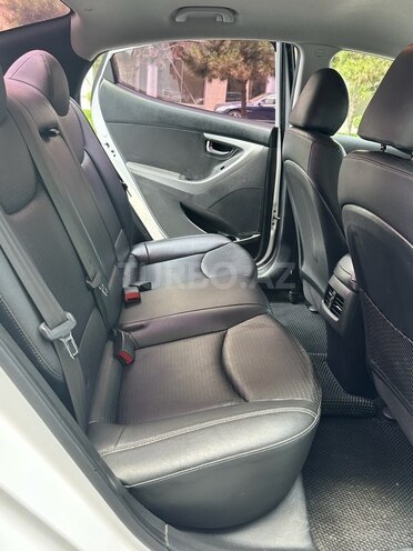 Hyundai Avante 2014, 198,000 km - 1.6 л - Bakı