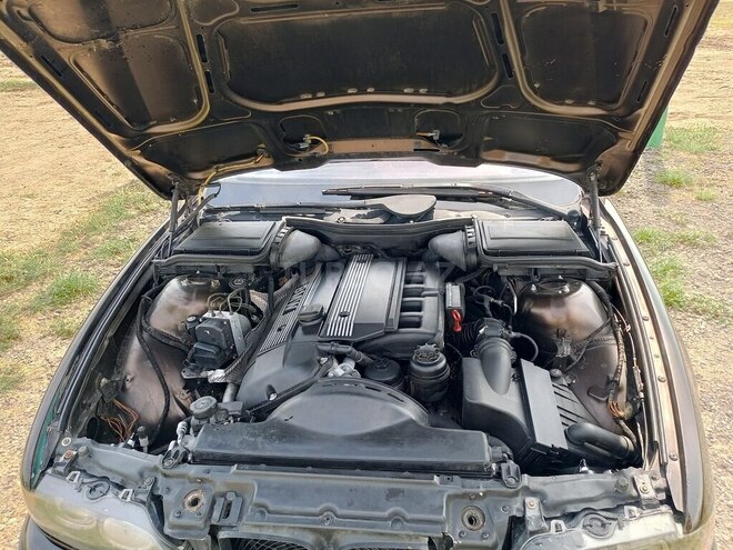 BMW 525 2001, 275,000 km - 2.5 l - Bakı
