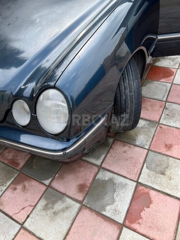 Mercedes E 270 2000, 520,000 km - 2.7 l - Masallı
