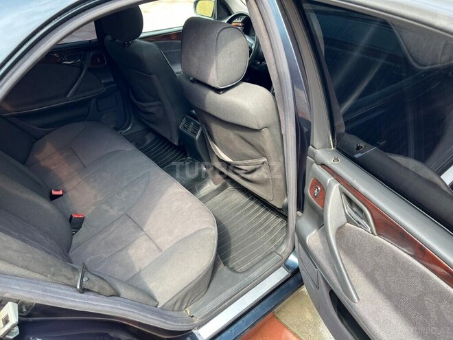 Mercedes E 270 2000, 520,000 km - 2.7 l - Masallı
