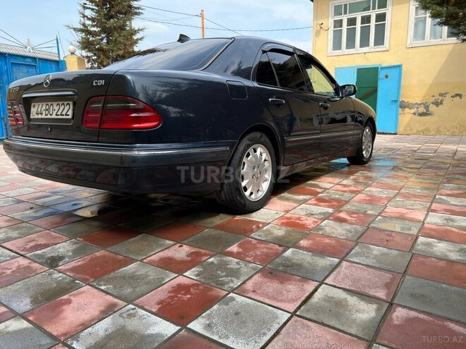 Mercedes E 270 2000, 520,000 km - 2.7 l - Masallı