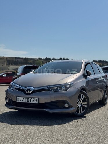 Toyota Auris 2016, 235,000 km - 1.4 l - Bakı