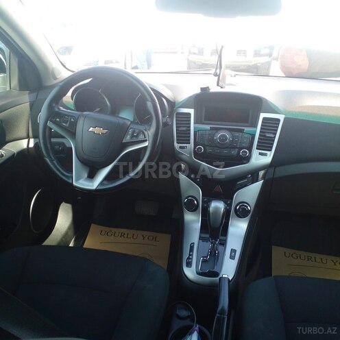 Chevrolet Cruze 2011, 354,000 km - 1.4 l - Qazax