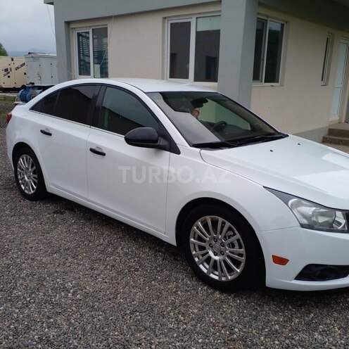 Chevrolet Cruze 2011, 354,000 km - 1.4 l - Qazax