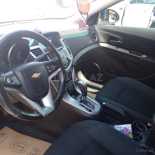 Chevrolet Cruze 2011, 354,000 km - 1.4 l - Qazax