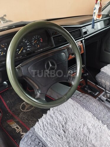 Mercedes 190 1992, 380,000 km - 2.0 l - Neftçala