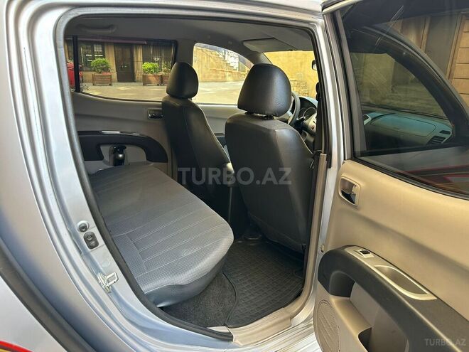 Mitsubishi L200 2013, 208,800 km - 2.5 l - Bakı