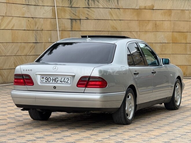 Mercedes E 240 1999, 205,000 km - 2.4 l - Gəncə