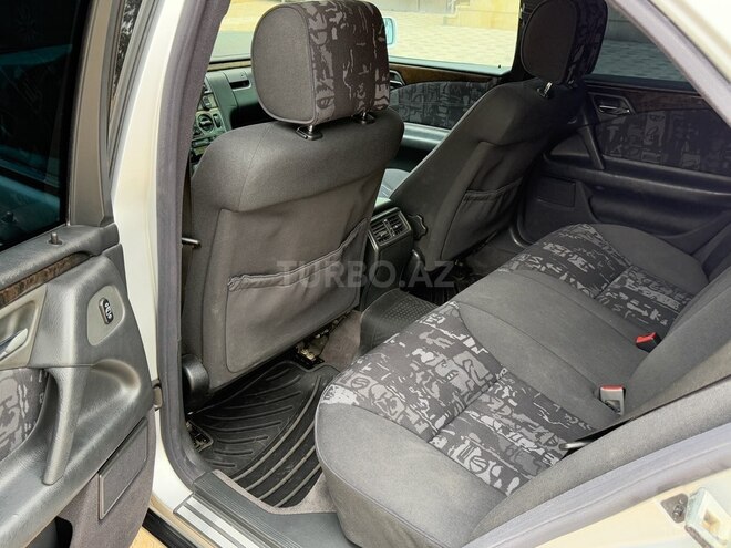 Mercedes E 240 1999, 205,000 km - 2.4 l - Gəncə