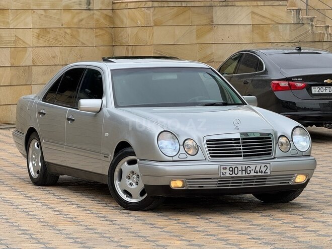 Mercedes E 240 1999, 205,000 km - 2.4 l - Gəncə