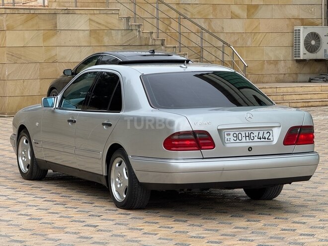 Mercedes E 240 1999, 205,000 km - 2.4 l - Gəncə