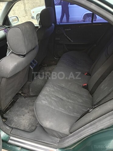 Mercedes E 220 d 2001, 447,000 km - 2.2 l - Cəlilabad
