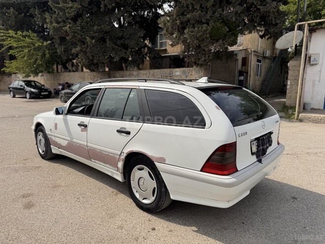 Mercedes C 220 d 1998, 270,239 km - 2.2 l - Bakı