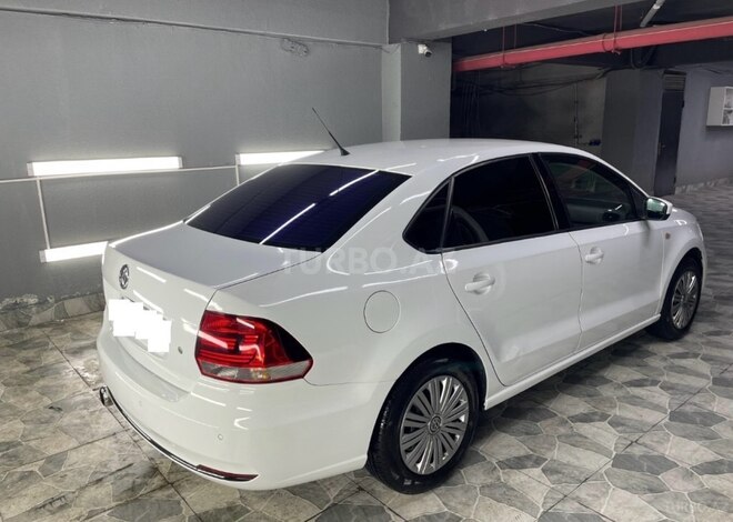 Volkswagen Polo 2015, 185,000 km - 1.6 l - Bakı