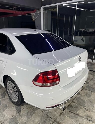 Volkswagen Polo 2015, 185,000 km - 1.6 l - Bakı