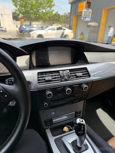 BMW 525 2008, 283,000 km - 2.5 l - Bakı
