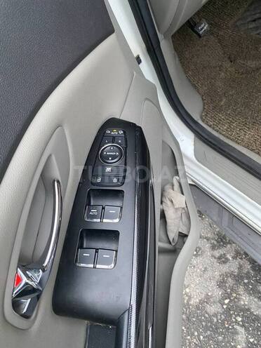 Kia Carnival 2015, 250,000 km - 2.2 л - Bakı