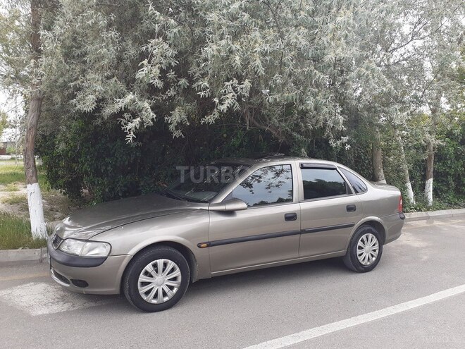 Opel Vectra 1996, 177,000 km - 1.6 l - Sumqayıt