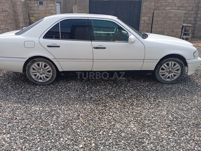 Mercedes C 180 1995, 240,000 km - 1.8 l - Bakı