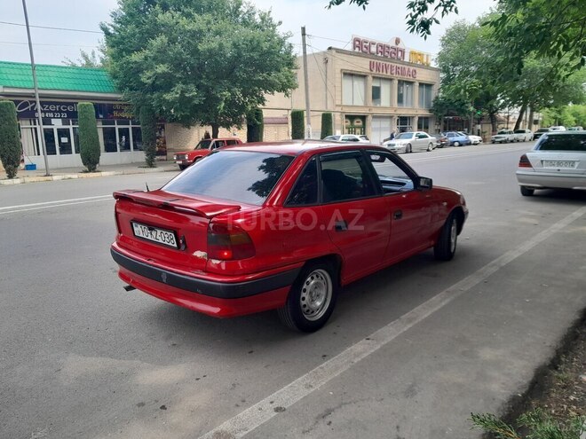 Opel Astra 1995, 444,440 km - 1.6 l - Ağcabədi