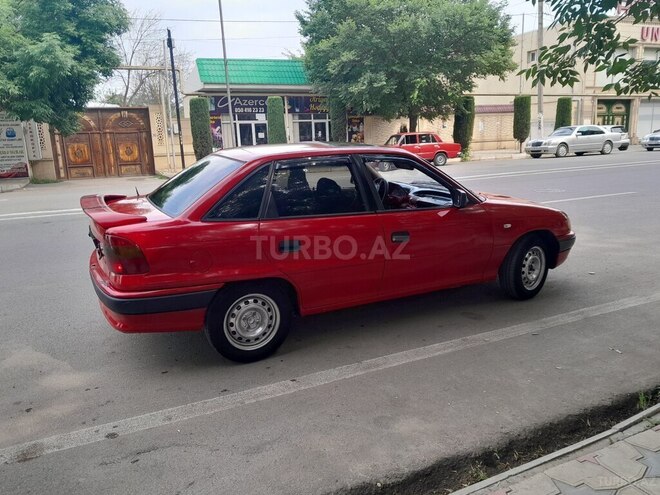 Opel Astra 1995, 444,440 km - 1.6 l - Ağcabədi