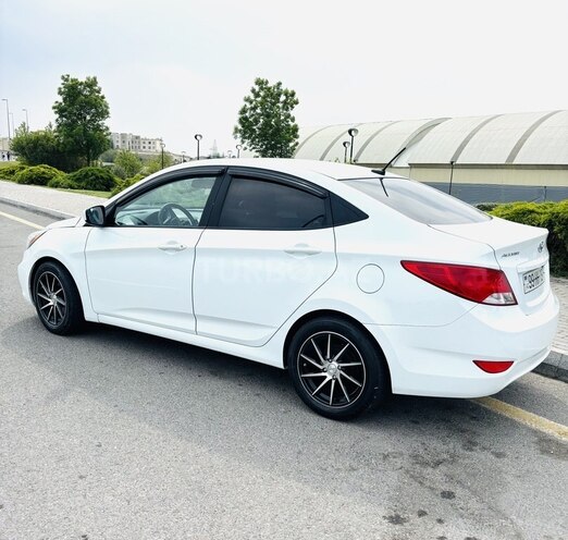 Hyundai Accent 2015, 208,000 km - 1.6 l - Bakı