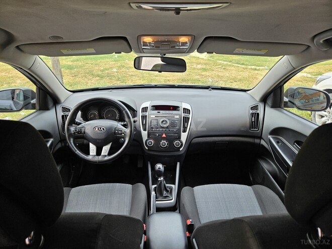 Kia Ceed 2009, 303,064 km - 1.6 л - Bakı