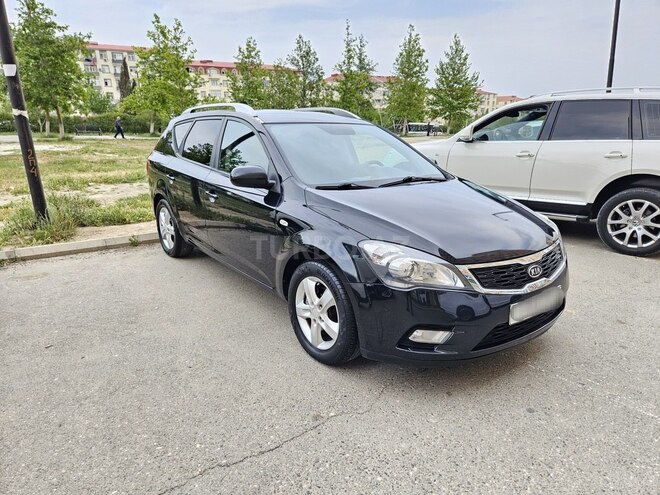 Kia Ceed 2009, 303,064 km - 1.6 л - Bakı
