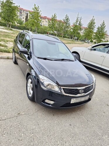 Kia Ceed 2009, 303,064 km - 1.6 л - Bakı