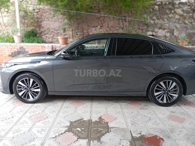 Changan Qiyuan A05 2024, 9,000 km - 1.5 л - Bakı