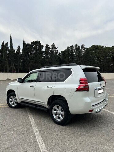 Toyota Land Cruiser Prado 2011, 177,600 km - 2.7 l - Bakı