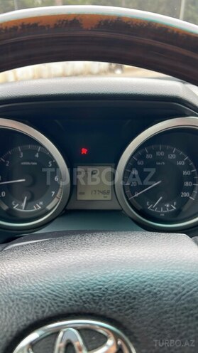 Toyota Land Cruiser Prado 2011, 177,600 km - 2.7 l - Bakı