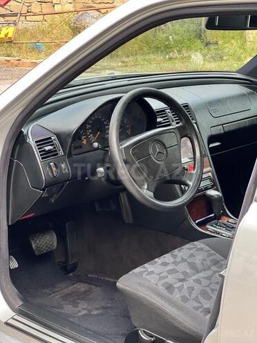 Mercedes C 200 1997, 271,000 km - 2.0 л - Bakı