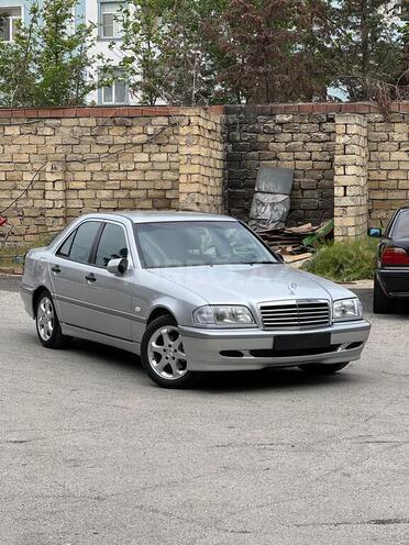 Mercedes C 200 1997, 271,000 km - 2.0 л - Bakı