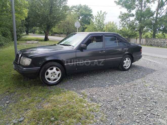 Mercedes E 220 1990, 347,653 km - 2.2 l - Oğuz