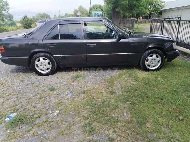 Mercedes E 220 1990, 347,653 km - 2.2 l - Oğuz