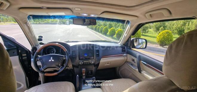 Mitsubishi Pajero 2007, 297,000 km - 3.0 l - Bakı