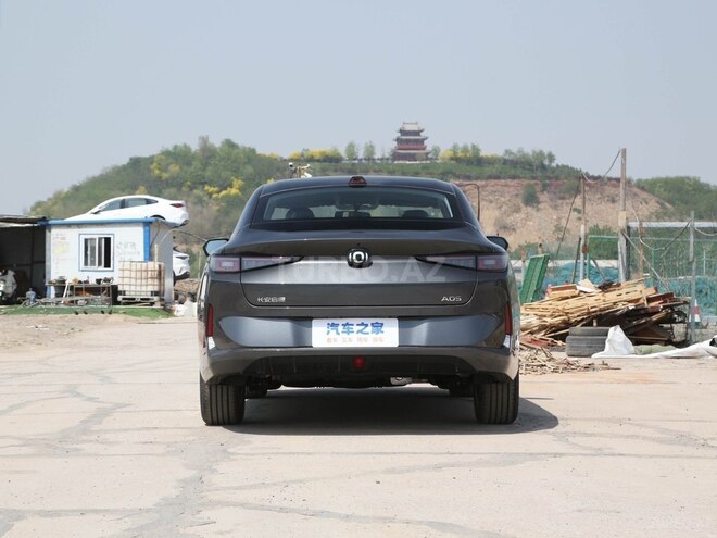 Changan Qiyuan A05 2025, 0 km - 1.5 л - Bakı