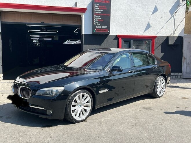 BMW 750 2010, 260,000 km - 4.4 l - Bakı