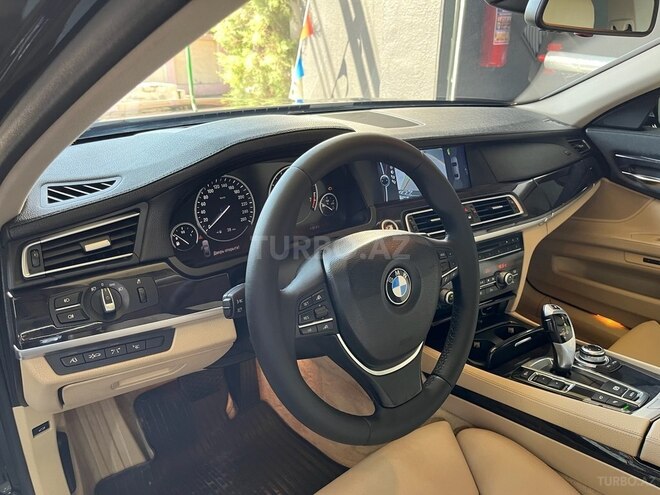 BMW 750 2010, 260,000 km - 4.4 l - Bakı