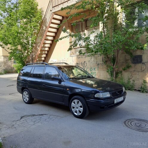 Opel Astra 1997, 247,000 km - 1.6 l - Bakı