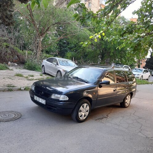 Opel Astra 1997, 247,000 km - 1.6 l - Bakı