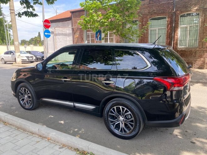 Mitsubishi Outlander 2016, 170,000 km - 2.4 l - Bakı