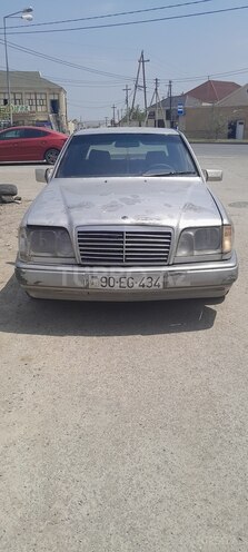 Mercedes E 250 1994, 225,000 km - 2.5 l - Bakı