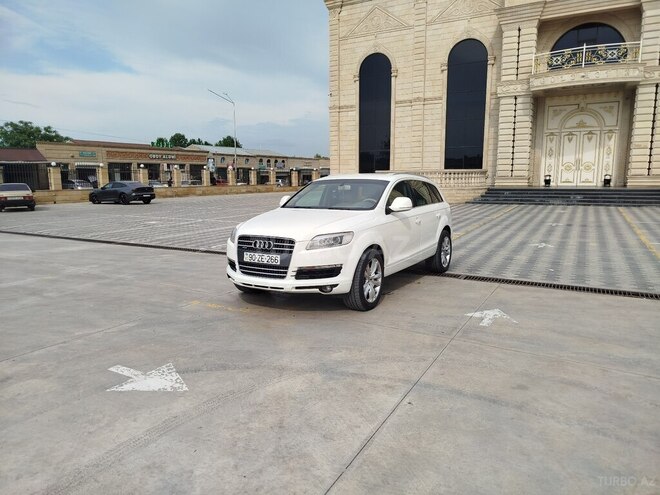 Audi Q7 2006, 152,800 km - 4.2 l - Bərdə