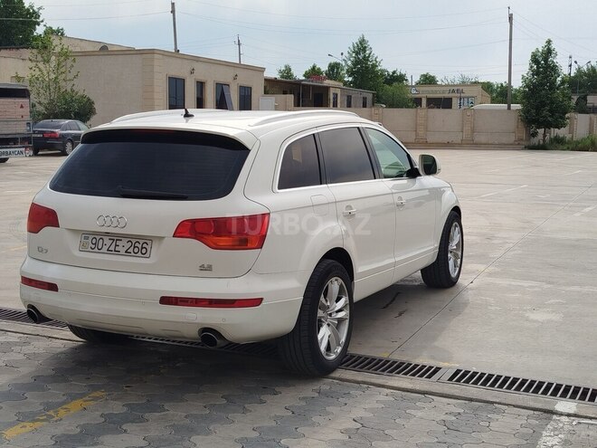 Audi Q7 2006, 152,800 km - 4.2 l - Bərdə