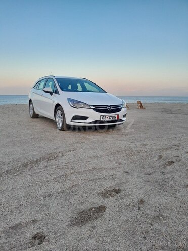 Opel Astra 2018, 249,000 km - 1.4 l - Sumqayıt
