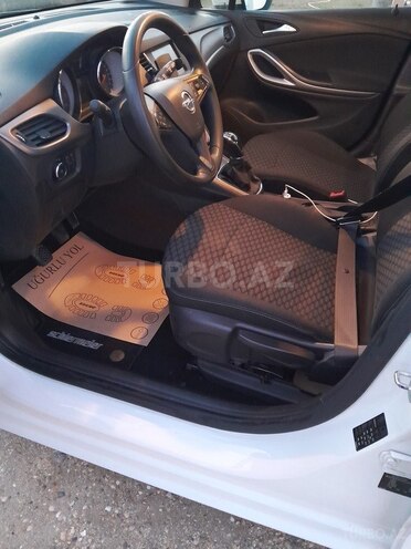 Opel Astra 2018, 249,000 km - 1.4 l - Sumqayıt