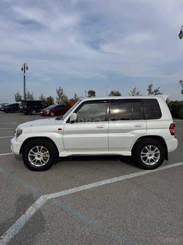 Mitsubishi Pajero io 2000, 300,000 km - 2.0 л - Sumqayıt